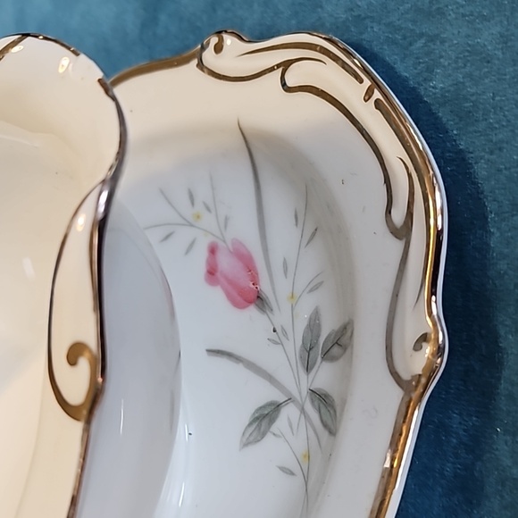 Vintage Gravy Boat, 1960 Dinnerware, Floral Gravy Server, Fine China, Japanese - Picture 5 of 10